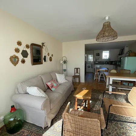 Σπίτι διακοπών -les Petites Planches- Familial Entre Terre & La Haye-Pesnel